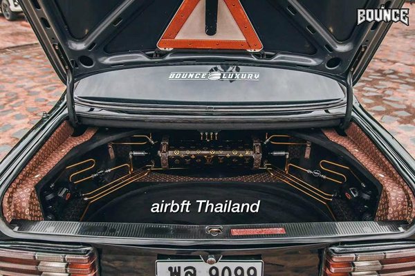 奔驰C126改装AIRBFT气动避震展现泰国风情
